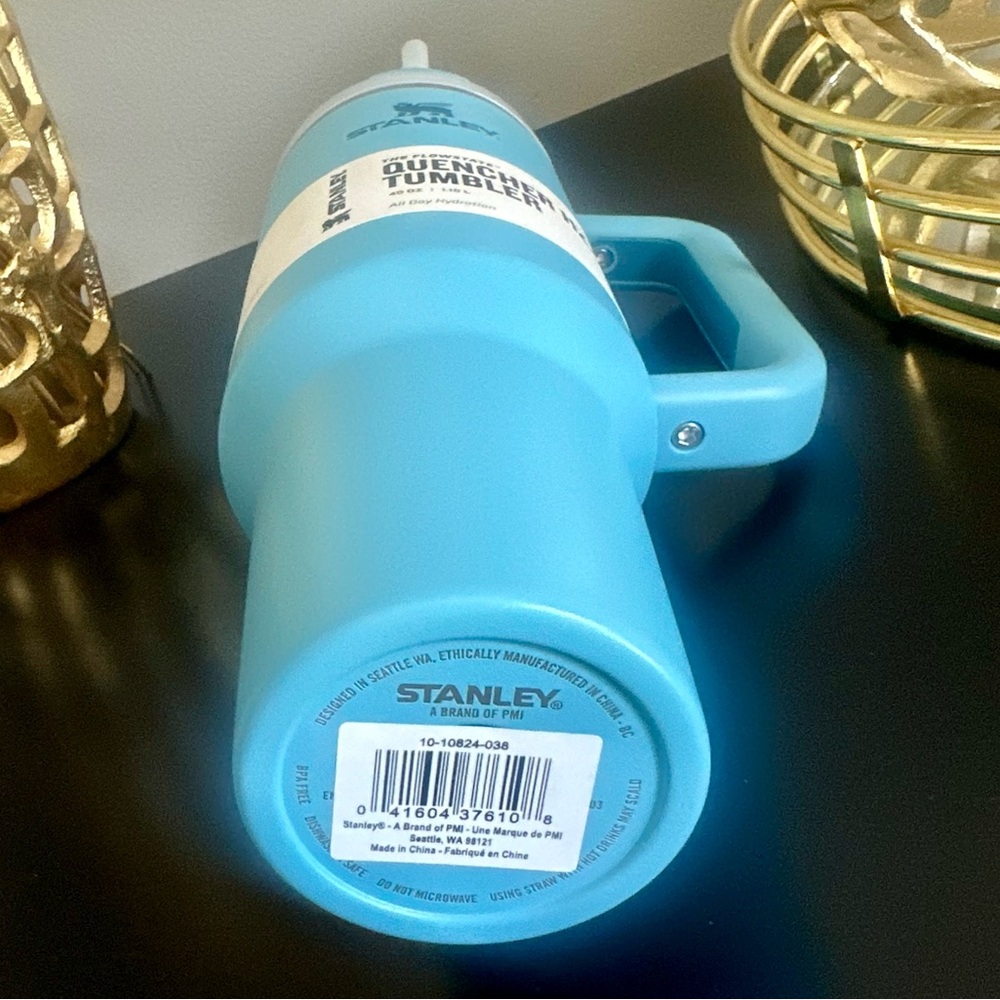 💙NWT Stanley💙Quencher H2.0 FlowState Tumbler 40oz (Pool) - Picture 5 of 7